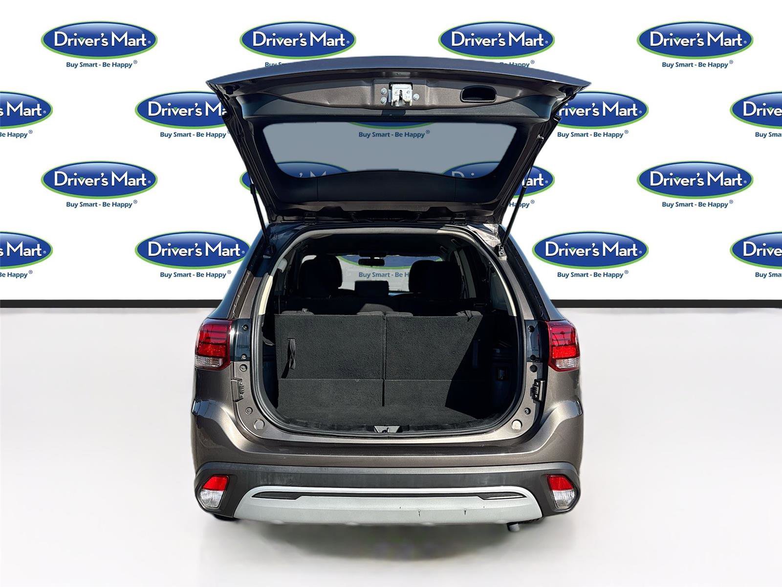 Used 2020 Mitsubishi Outlander ES image 26