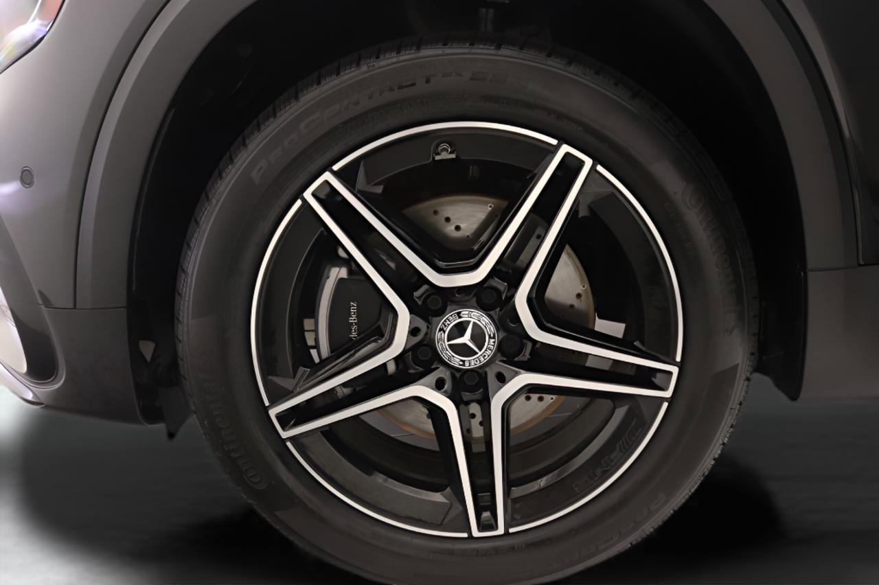 Certified 2025 Mercedes-Benz GLB 250 image 26