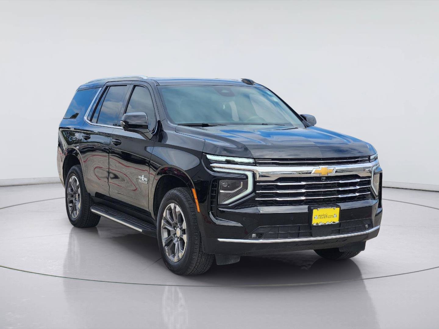 Used 2026 Chevrolet Tahoe LT w/ Comfort Package RWD image 3