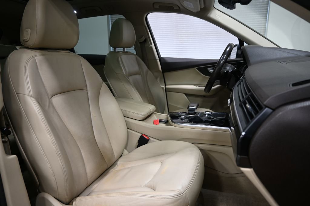 Used 2018 Audi Q7 3.0T Premium image 21