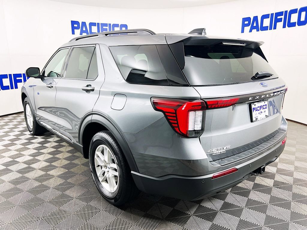 Used 2025 Ford Explorer Active image 7