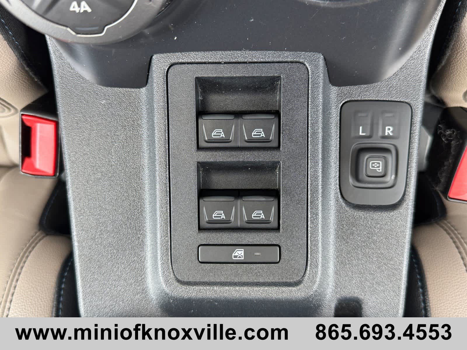 Used 2024 Ford Bronco Wildtrak AWD/4WD image 26