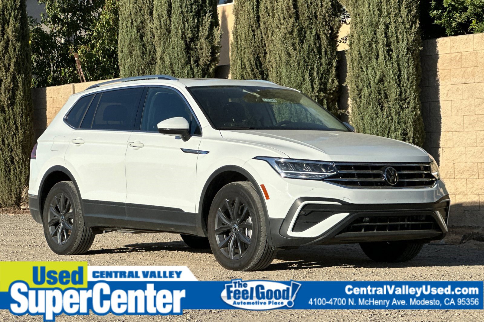 Certified 2024 Volkswagen Tiguan SE w/ Panoramic Sunroof Package