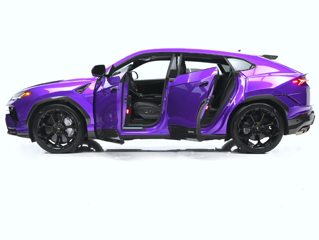 Used 2024 Lamborghini Urus Performante AWD/4WD image 31