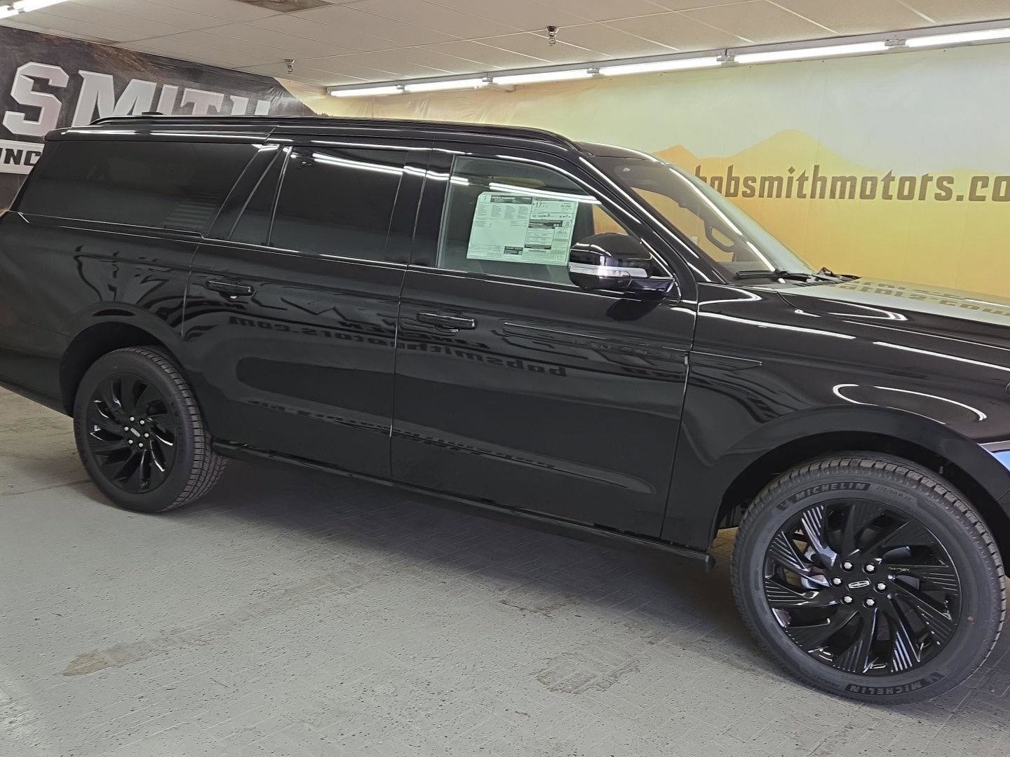 New 2025 Lincoln Navigator L Reserve w/ Jet Appearance Package image 21