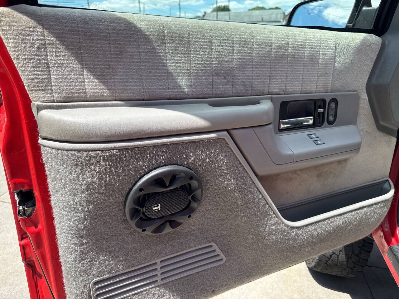 Used 1992 Chevrolet Blazer 4WD image 18