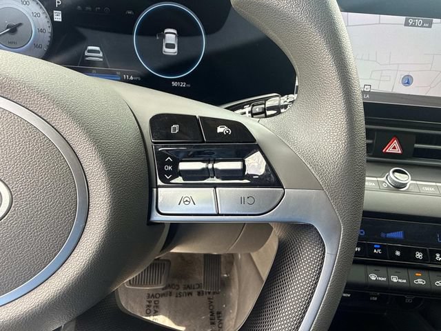Used 2024 Hyundai Elantra SEL FWD image 30