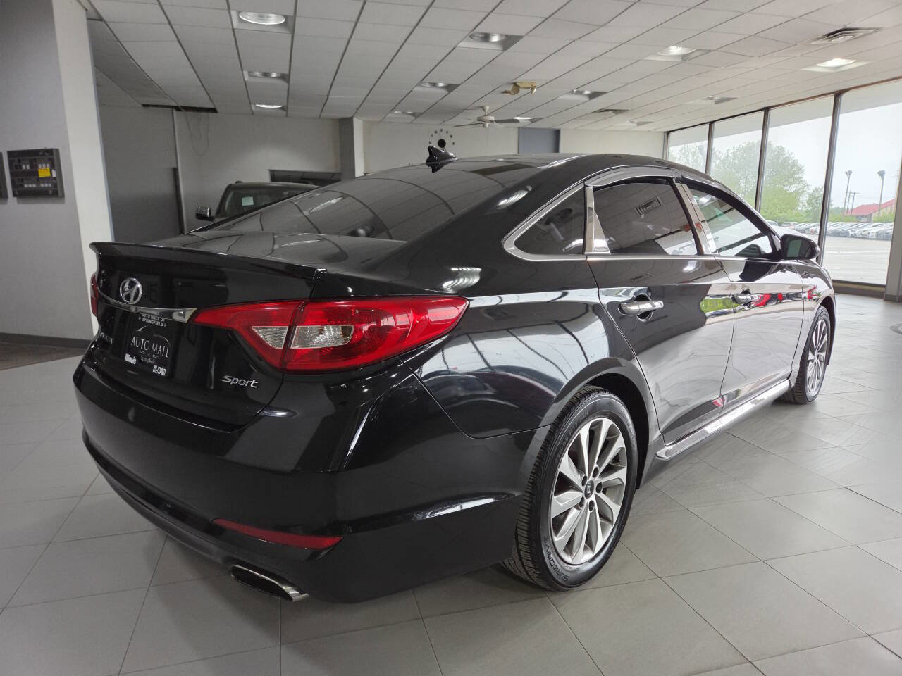 Used 2017 Hyundai Sonata Sport w/ Cargo Package FWD image 7