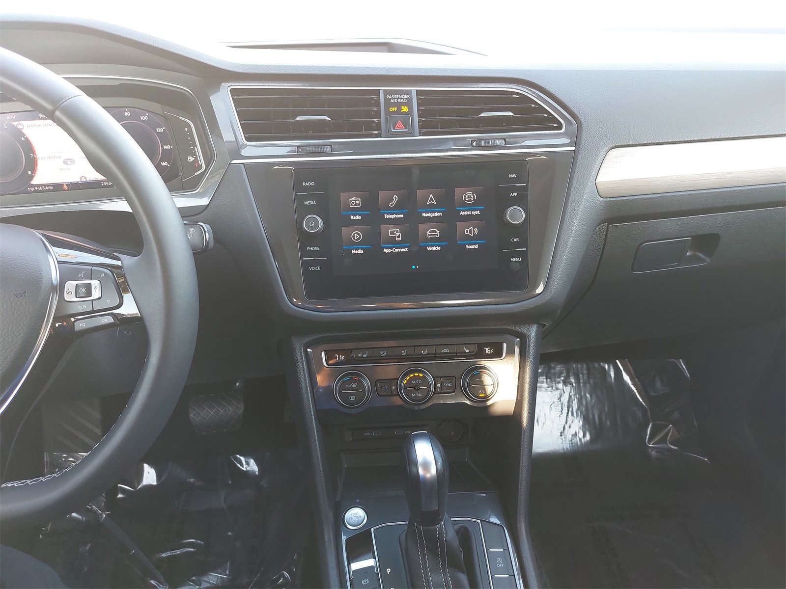 Used 2021 Volkswagen Tiguan SEL image 21