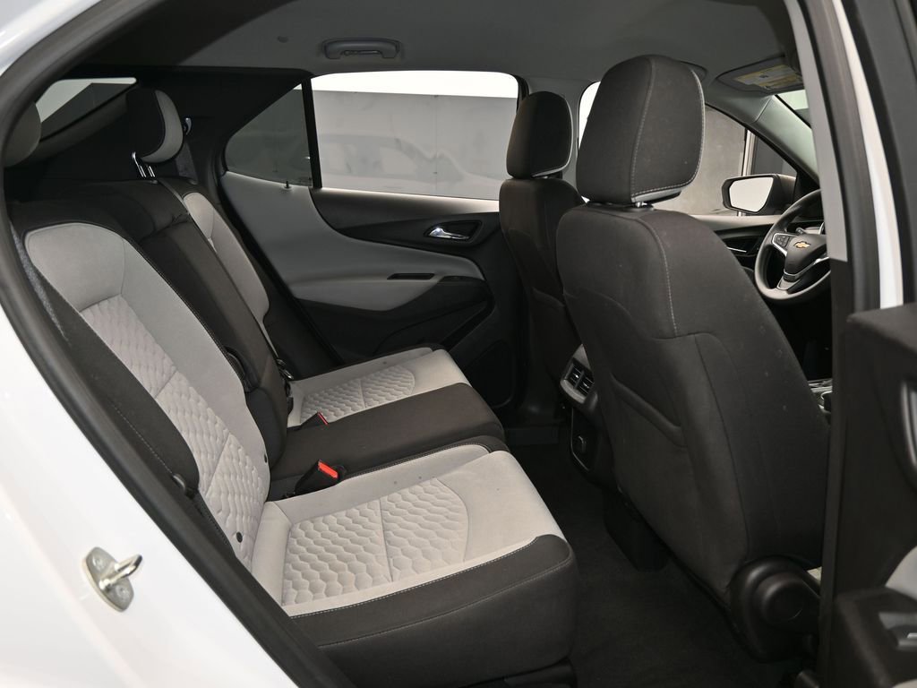 Used 2018 Chevrolet Equinox LS image 35