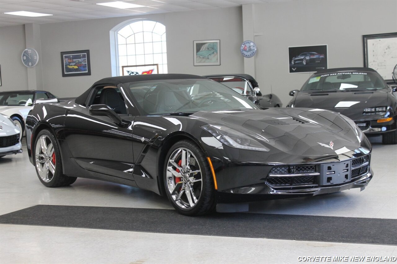 Used 2016 Chevrolet Corvette Stingray Convertible w/ 2LT Preferred Equipment Group RWD image 1