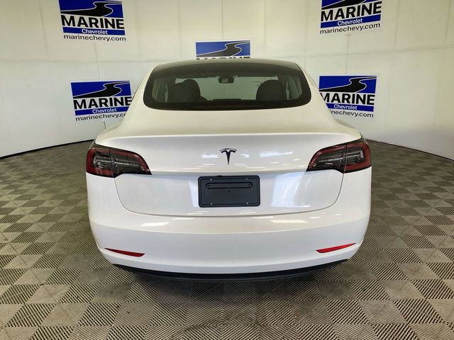 Used 2023 Tesla Model 3 Standard Range image 17