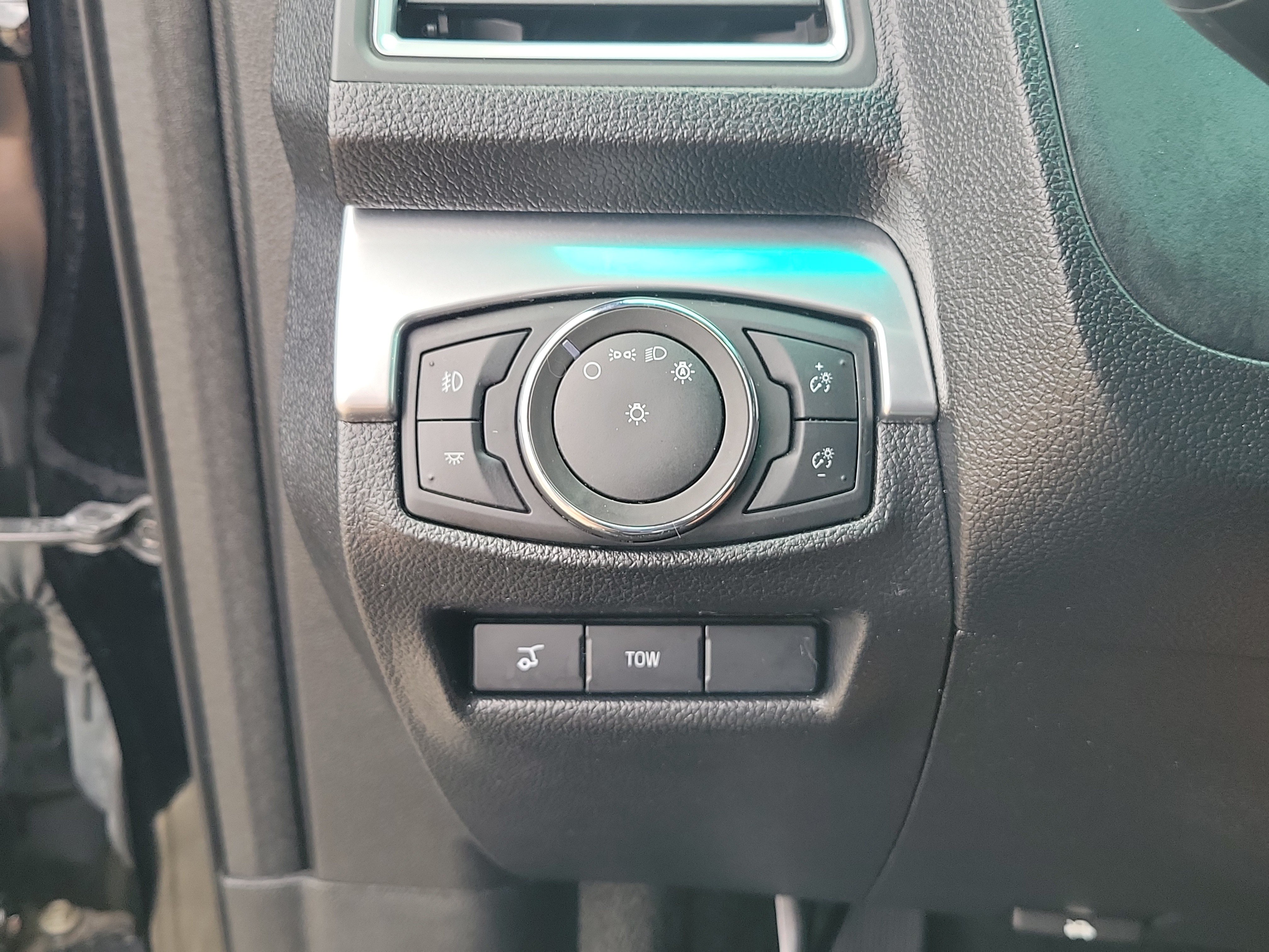 Used 2017 Ford Explorer Sport AWD/4WD image 21
