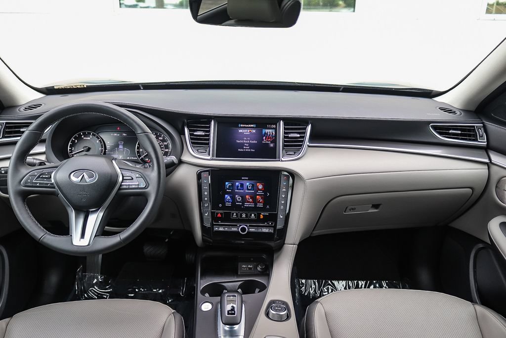 Certified 2023 INFINITI QX50 Luxe FWD image 12