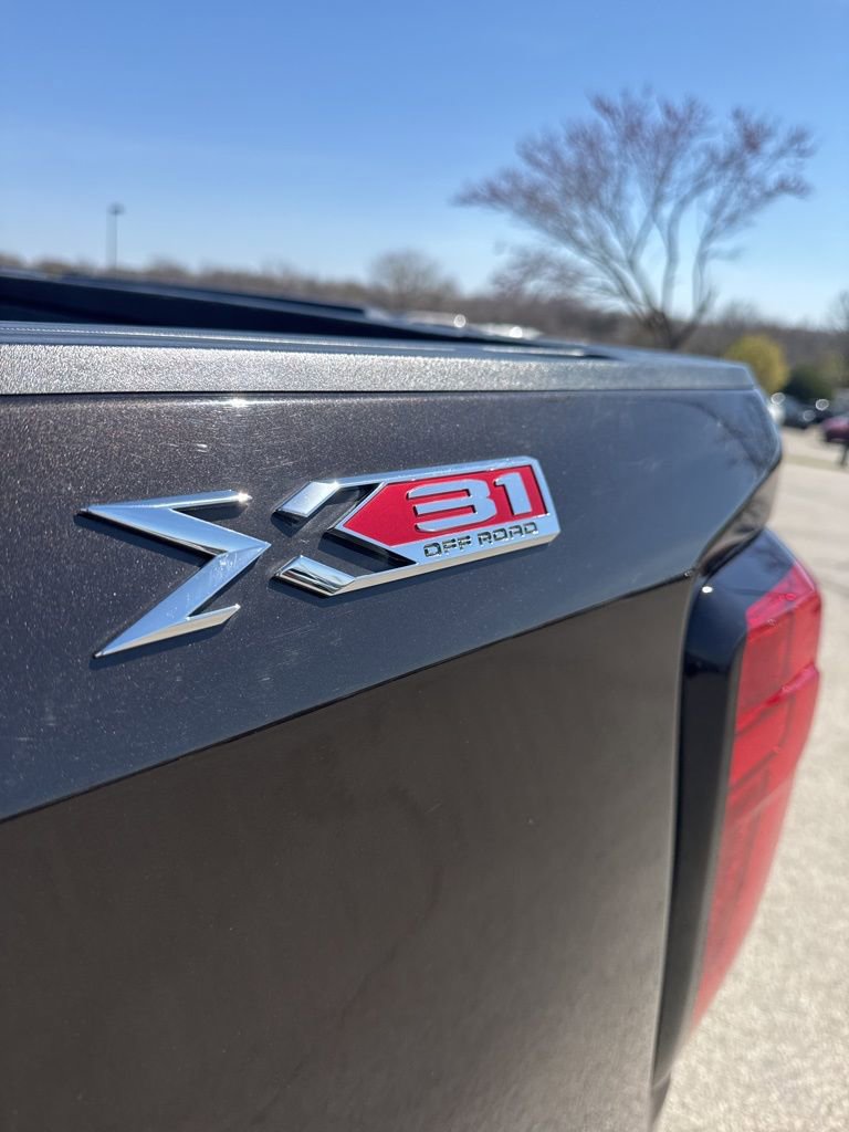 Used 2020 GMC Sierra 1500 SLT image 14