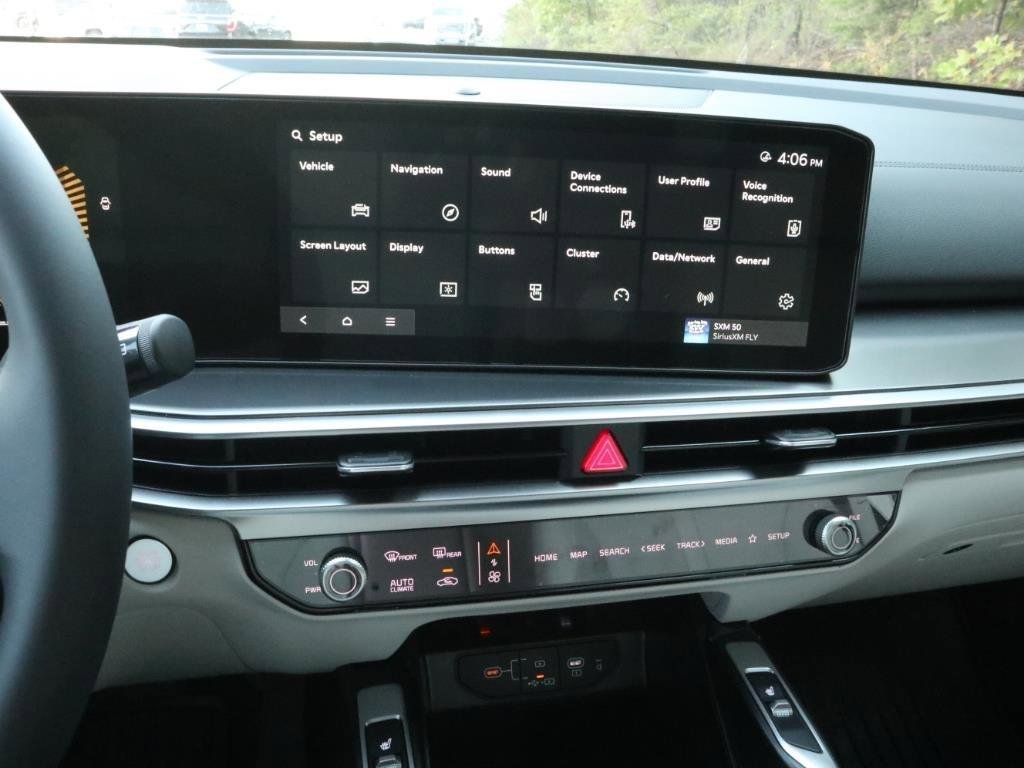 New 2025 Kia Sorento S w/ Panoramic Sunroof Package image 8