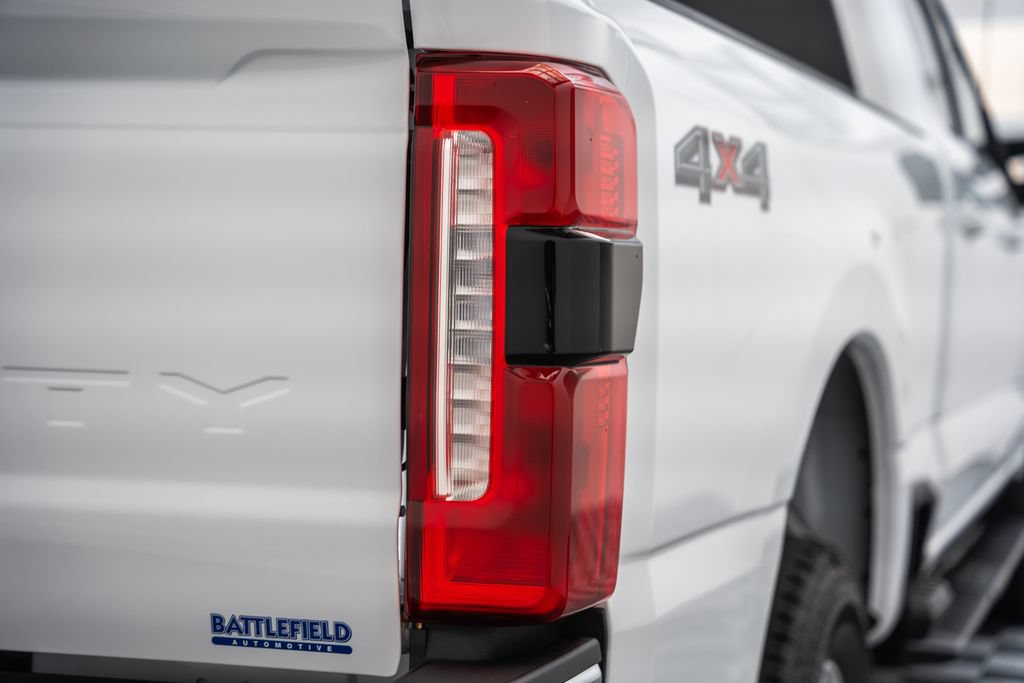 New 2026 Ford F250 XLT w/ XLT Premium Package AWD/4WD image 8