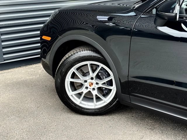 New 2026 Porsche Cayenne Coupe AWD/4WD image 12