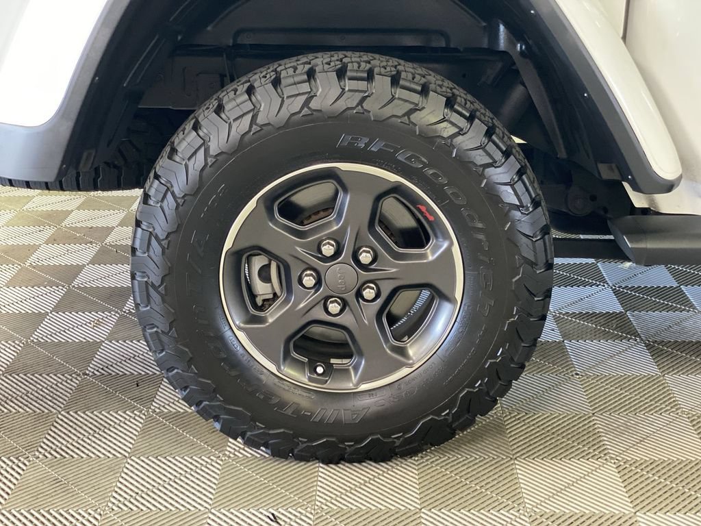 Used 2021 Jeep Gladiator Rubicon AWD/4WD image 39