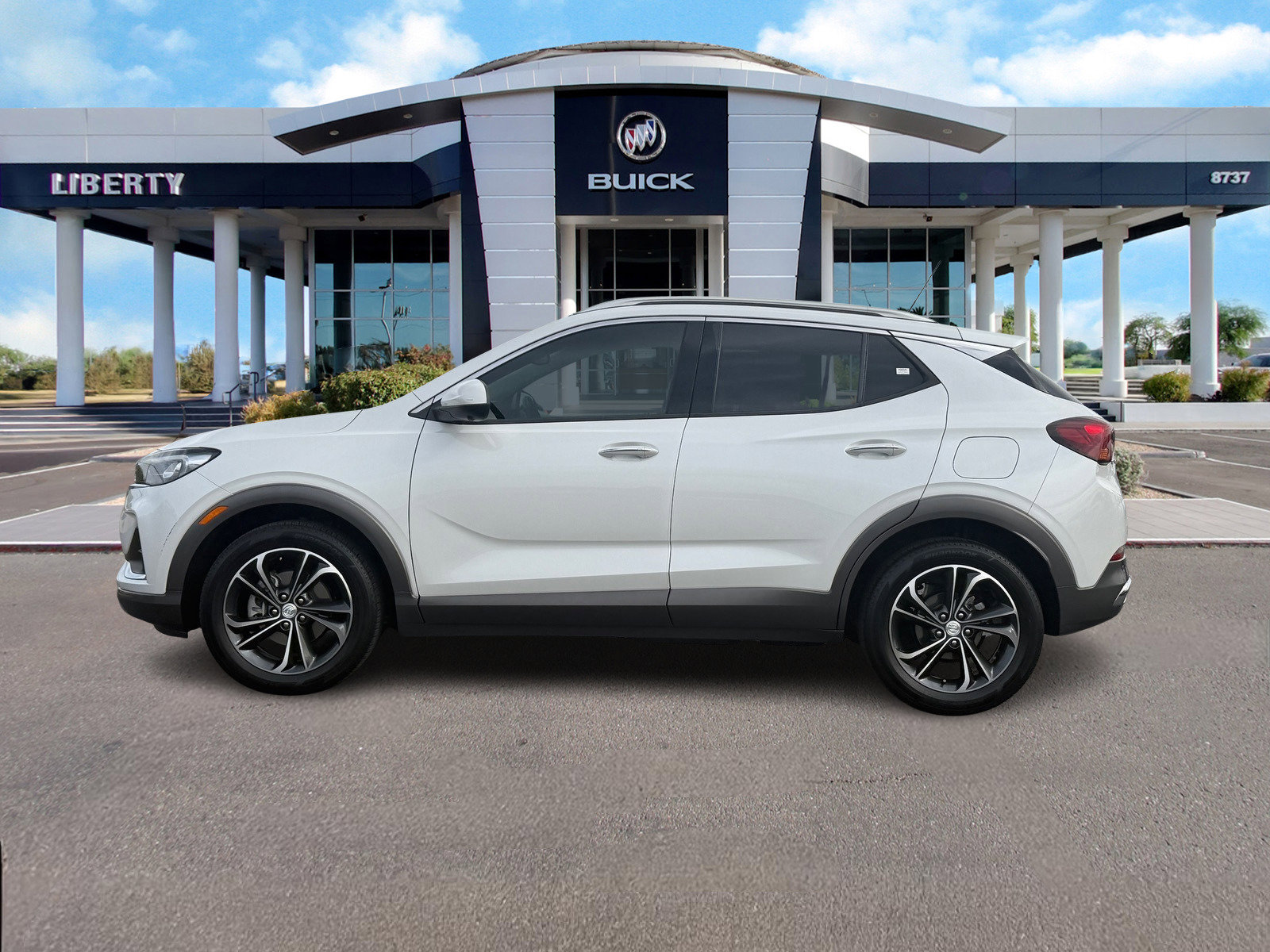 Used 2020 Buick Encore GX Essence w/ Advanced Technology Package image 7