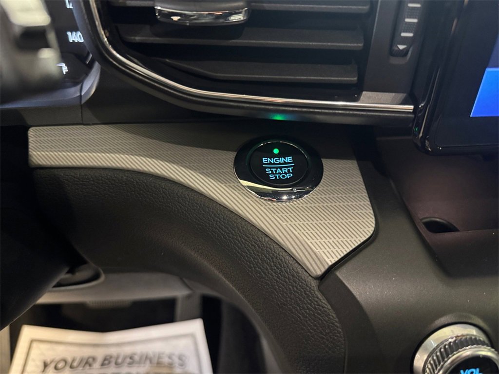 Used 2020 Ford Explorer XLT w/ Equipment Group 202A image 29