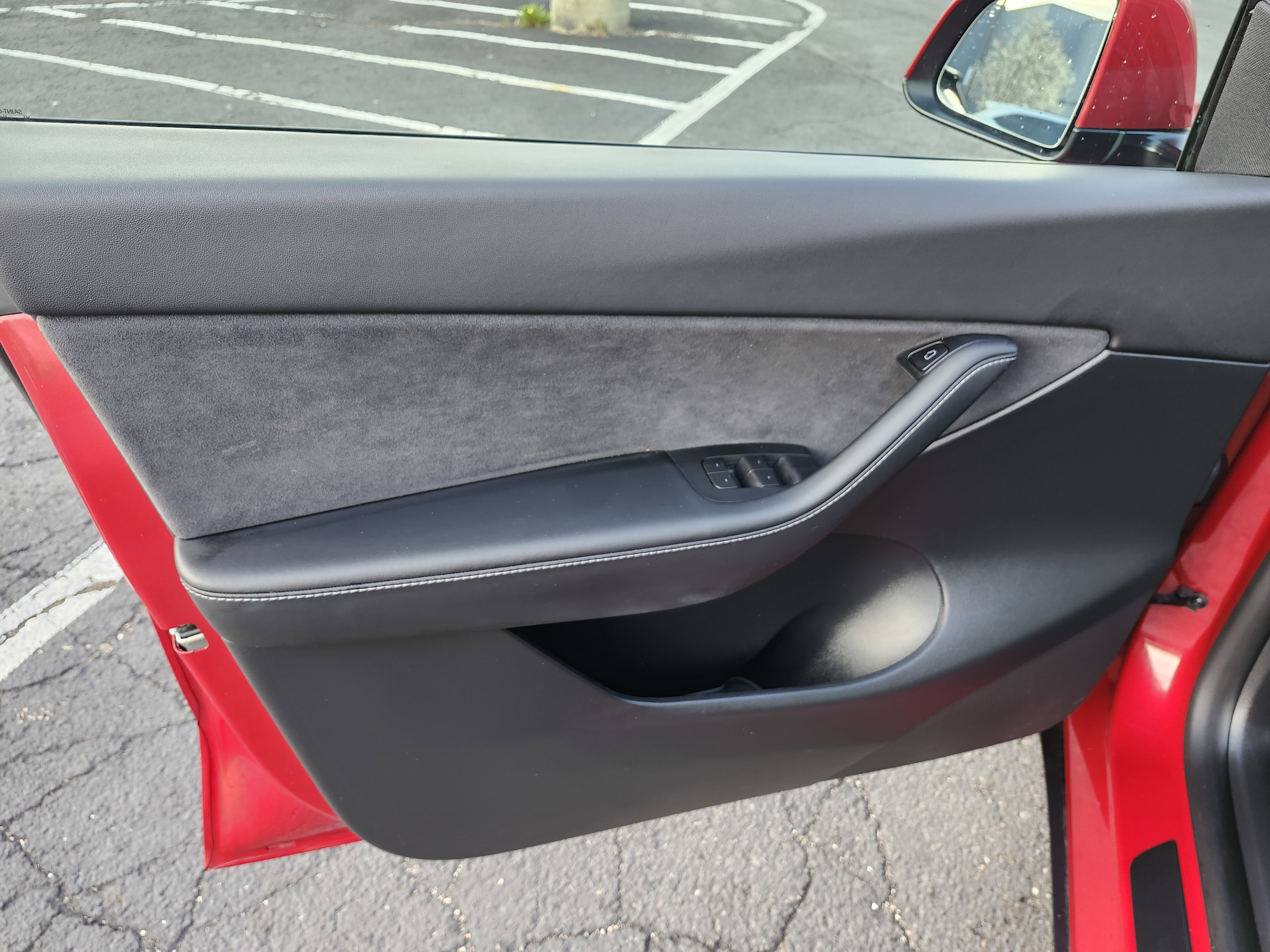 Used 2021 Tesla Model Y Long Range image 26