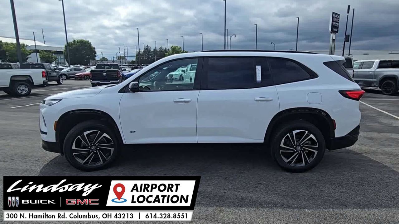 New 2026 Buick Enclave Sport Touring w/ Power Package image 5