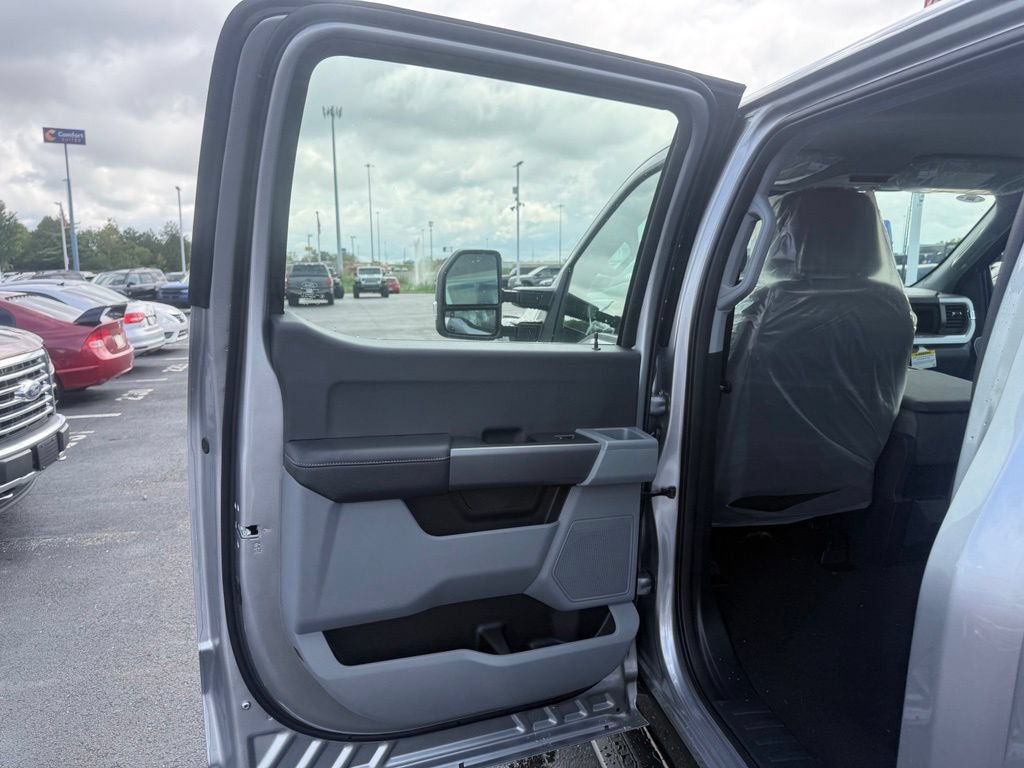 New 2027 Ford F250 XL w/ STX Appearance Package AWD/4WD image 37