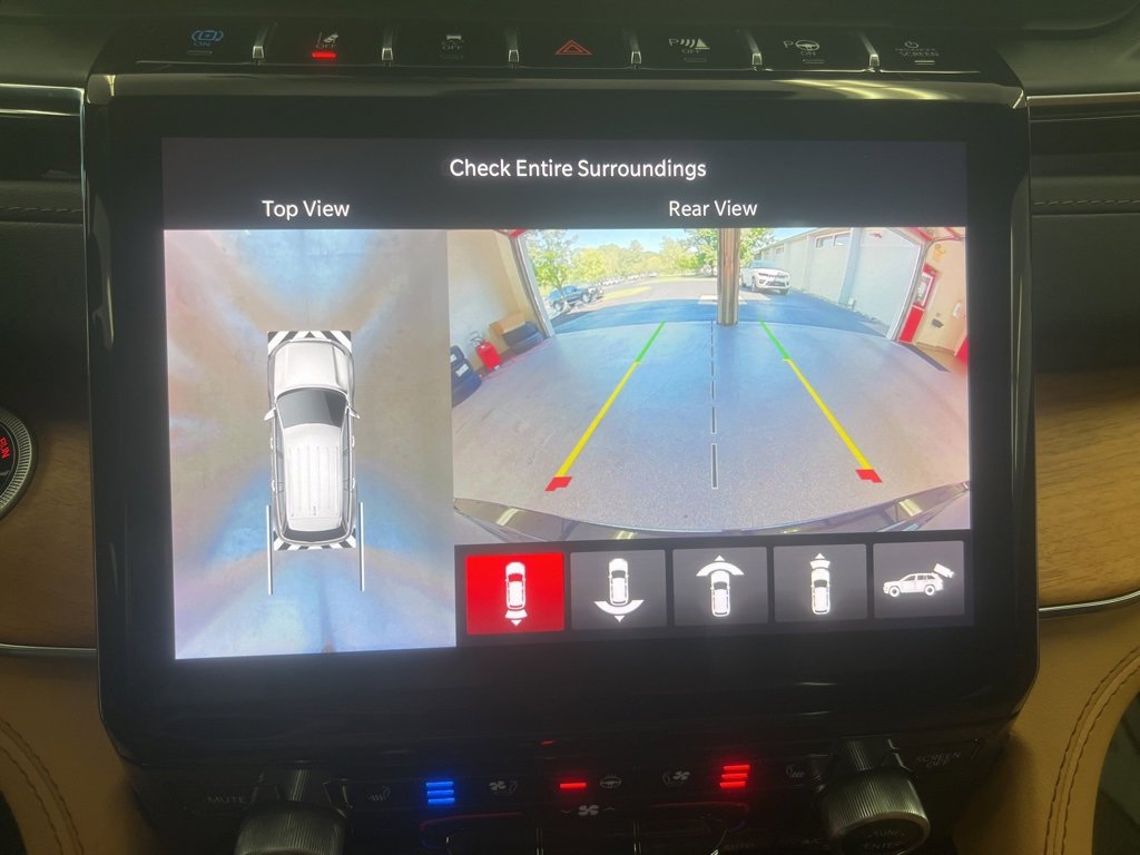 Used 2023 Jeep Grand Cherokee Summit image 18