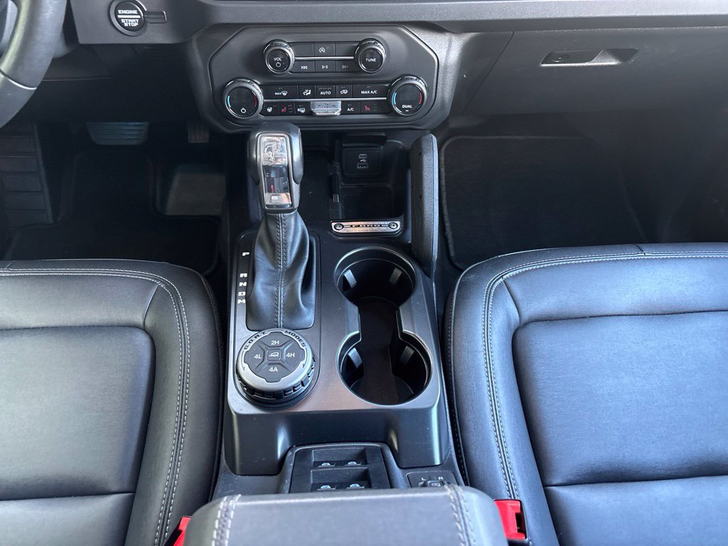 Used 2025 Ford Bronco Badlands AWD/4WD image 24