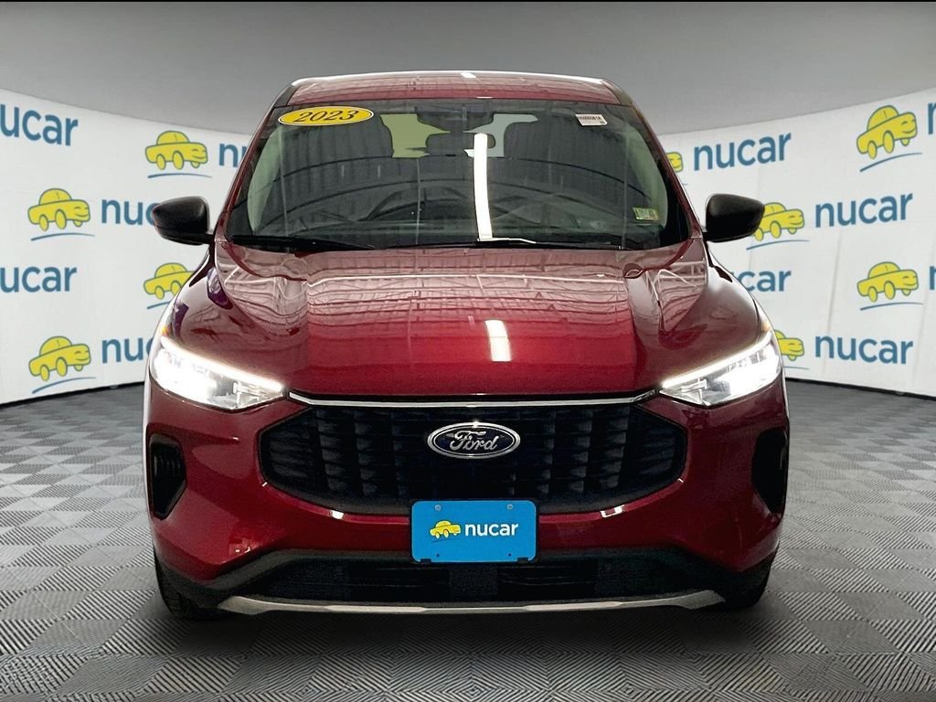 Used 2023 Ford Escape Active AWD/4WD image 2