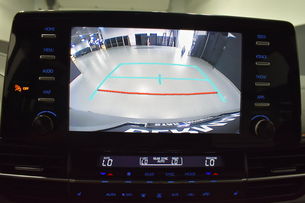 Used 2021 Toyota Sienna XSE AWD/4WD image 30