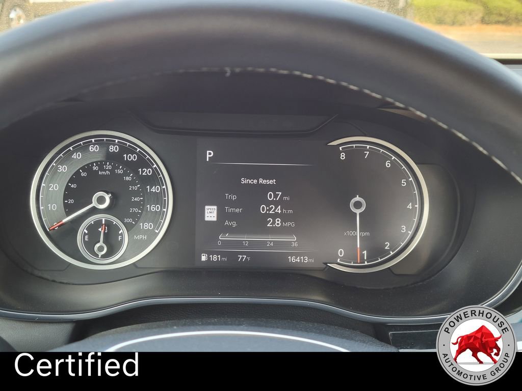 Used 2025 Genesis G70 2.5T image 33