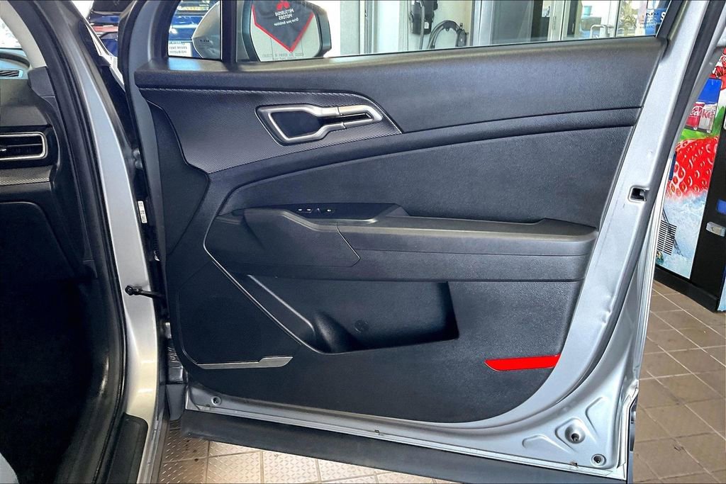 Used 2024 Kia Sportage LX image 22