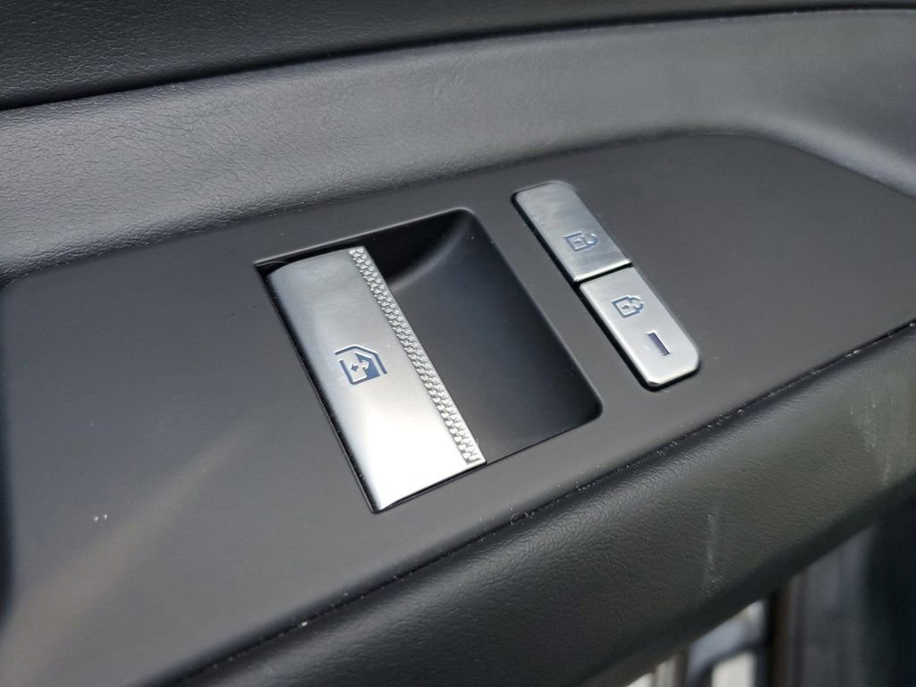 Used 2024 Genesis GV80 3.5T image 17