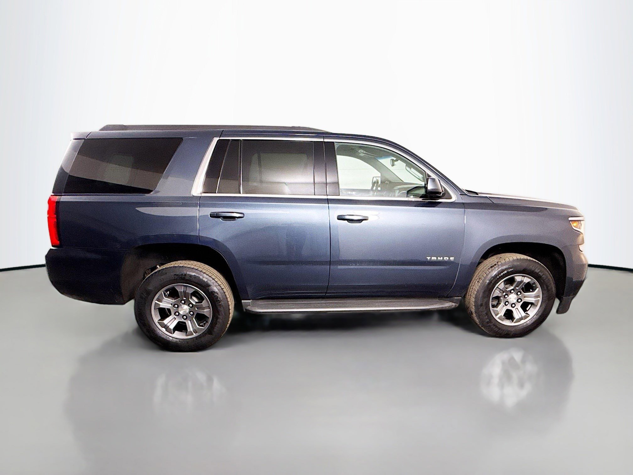 Used 2019 Chevrolet Tahoe LS image 11
