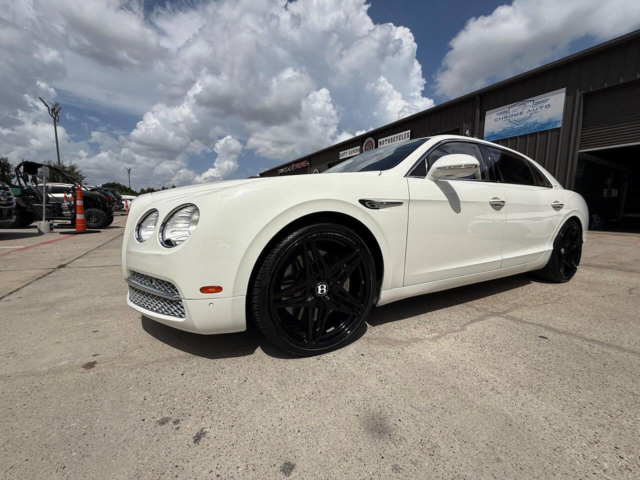 Used 2015 Bentley Flying Spur W12 image 9