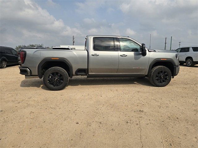 New 2026 GMC Sierra 2500 AT4 w/ AT4 Premium Plus Package image 4