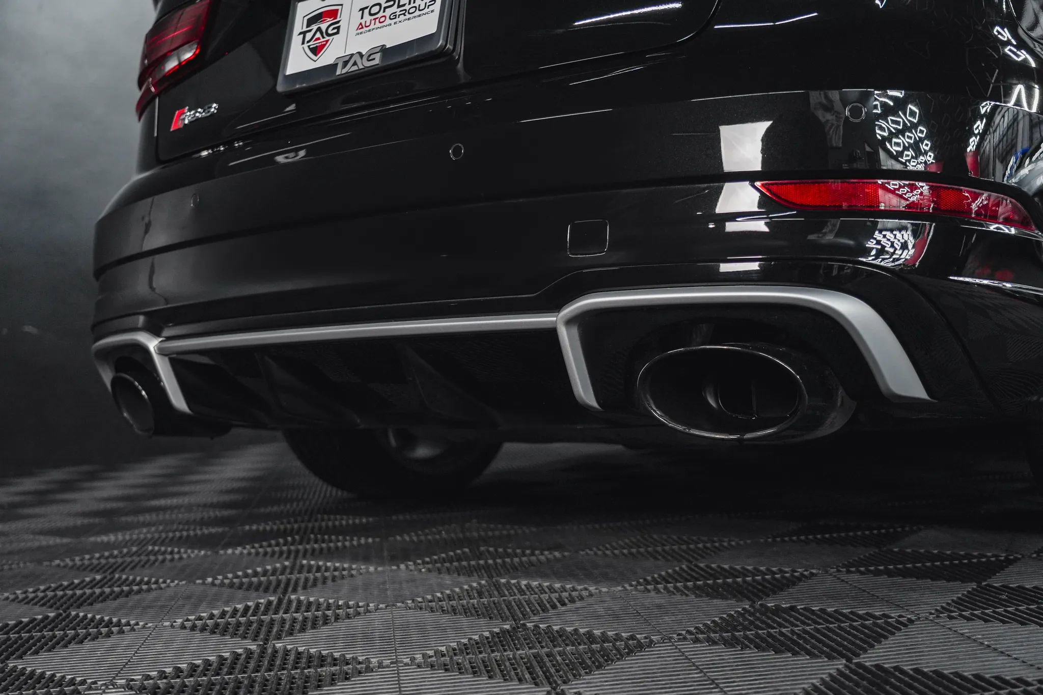 Used 2020 Audi RS 3 w/ Navigation Package image 24