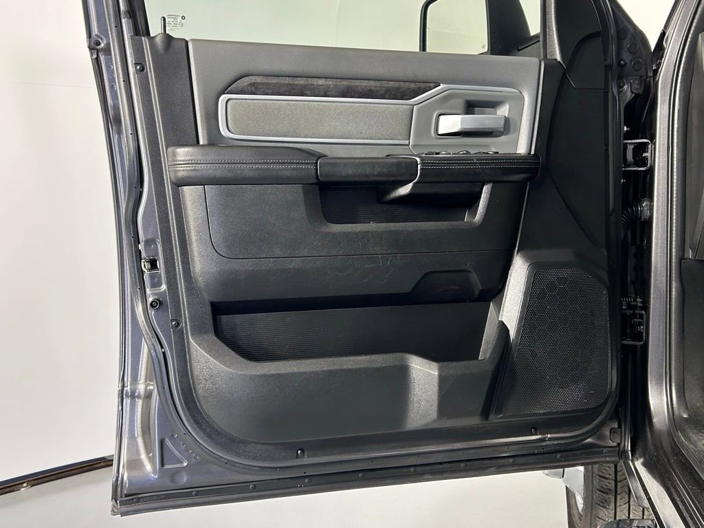 Used 2023 RAM 3500 Big Horn w/ Level 1 Equipment Group image 31