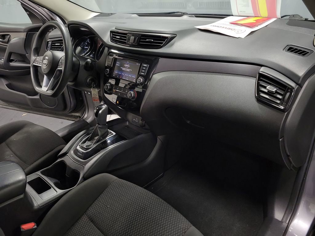 Used 2022 Nissan Rogue Sport S image 23
