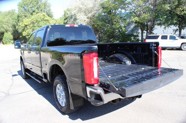 Used 2023 Ford F250 XLT w/ Camper Package image 14