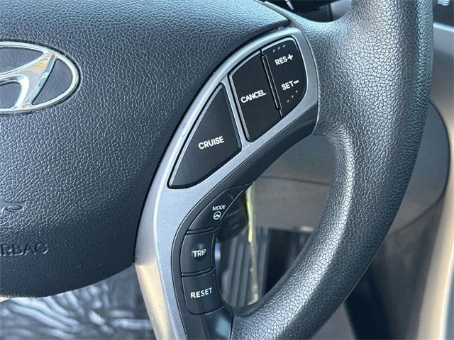 Used 2015 Hyundai Elantra SE w/ Option Group 02 image 25