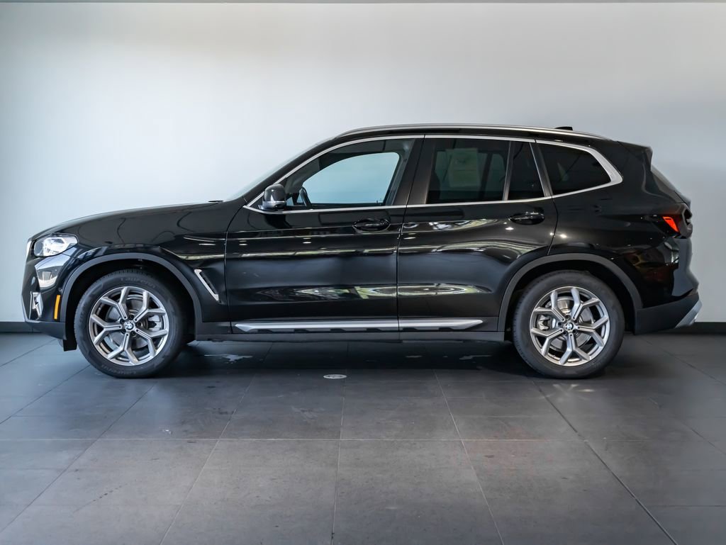 Used 2024 BMW X3 xDrive30i w/ Premium Package w/ZPA image 2