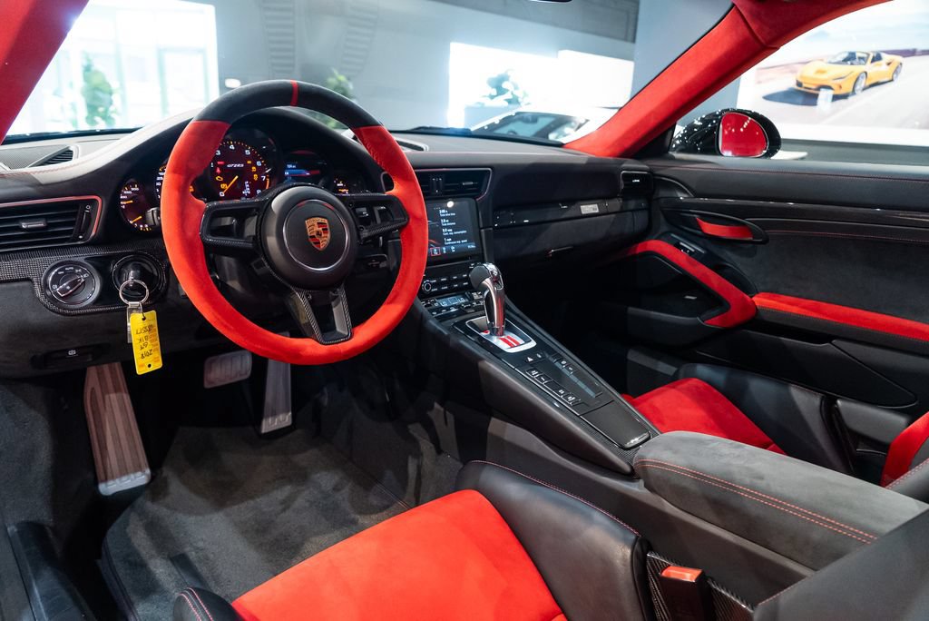 Used 2018 Porsche 911 GT2 RS RWD image 32