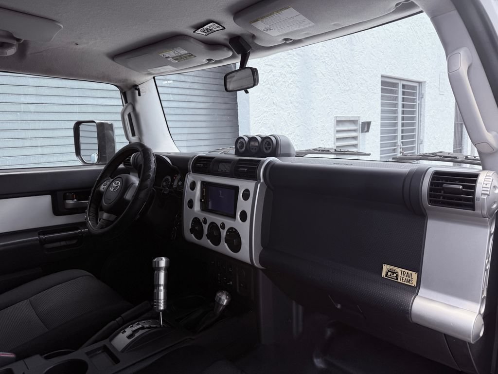 Used 2008 Toyota FJ Cruiser 4WD image 14