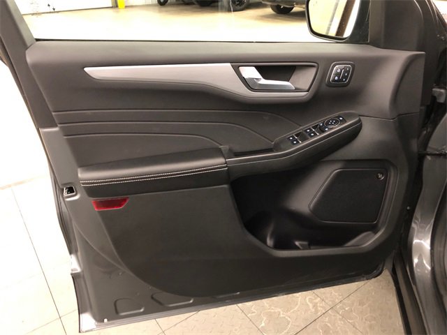 Used 2023 Ford Escape Platinum w/ Premium Technology Package image 16