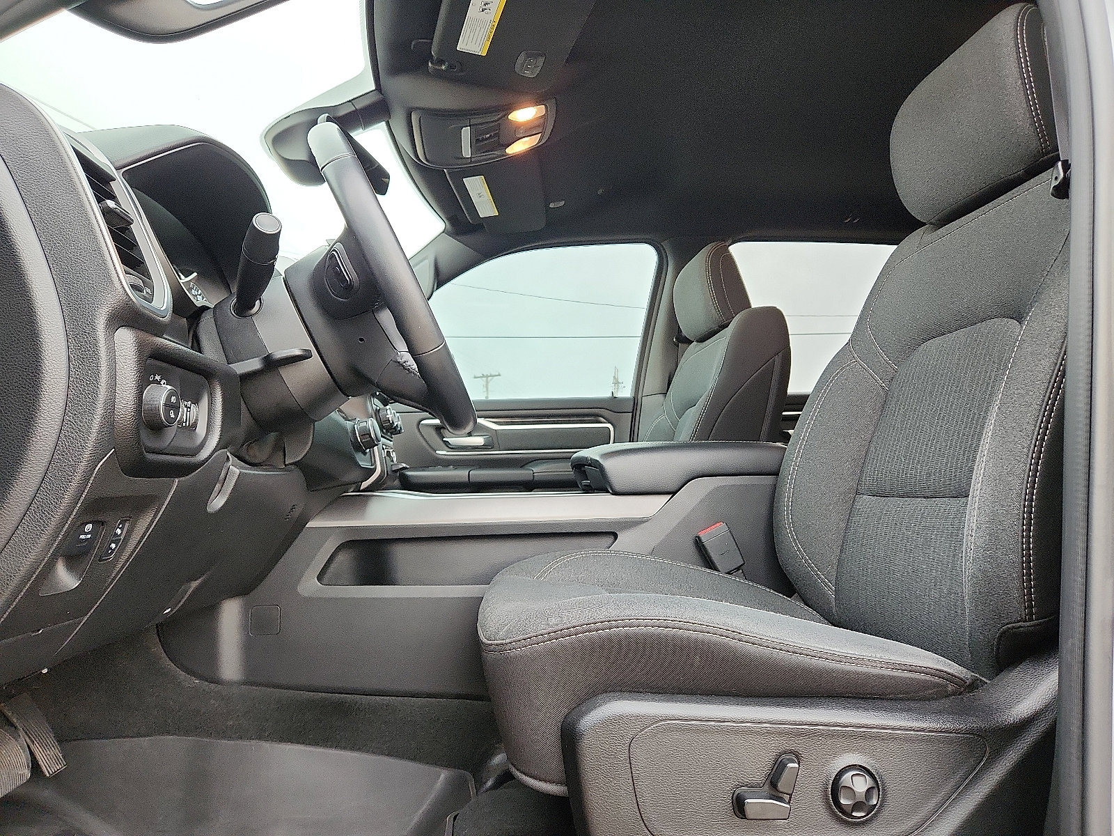 Used 2019 RAM 1500 Big Horn RWD image 10