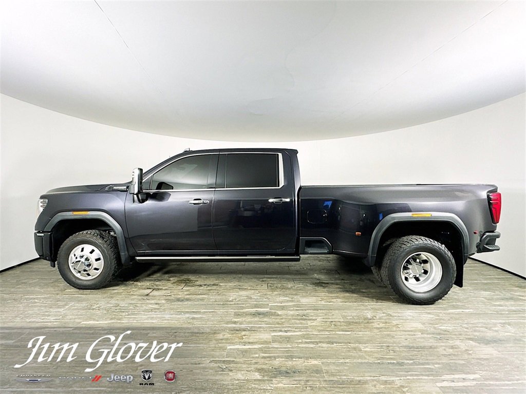 Used 2024 GMC Sierra 3500 Denali Ultimate image 9