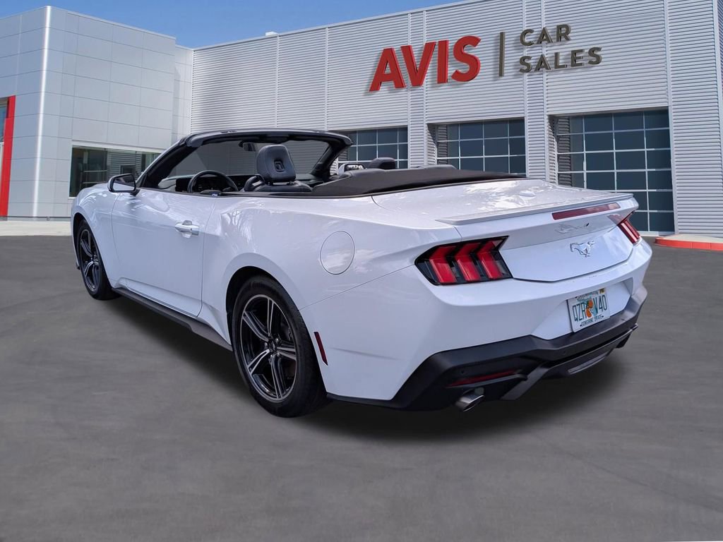 Used 2025 Ford Mustang Premium image 10